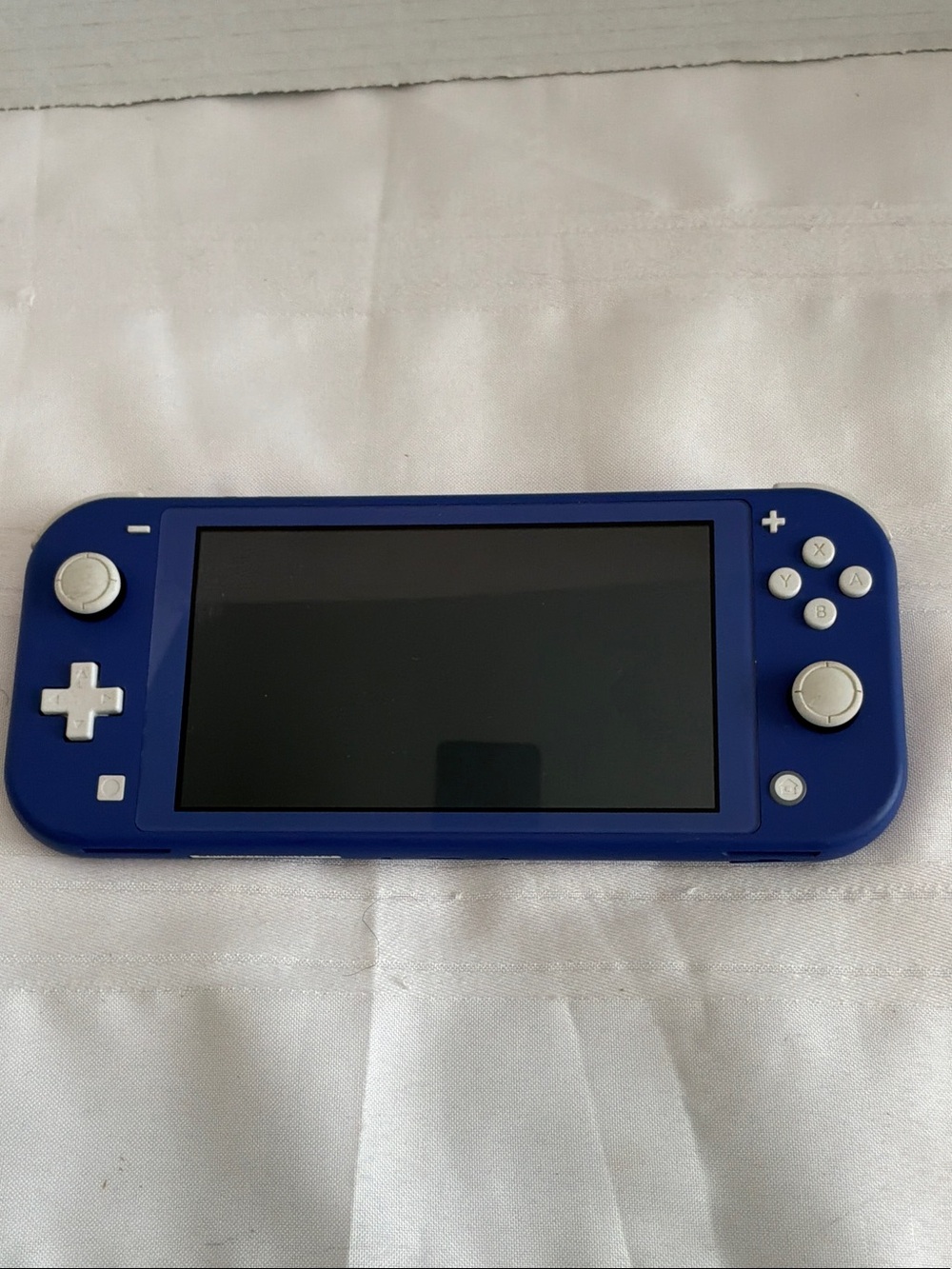 Nintendo Switch Lite - Deep Blue with White Buttons no charger